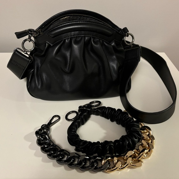 CLOE Elegant Black Leather Women's Bag - Picture 6 of 6